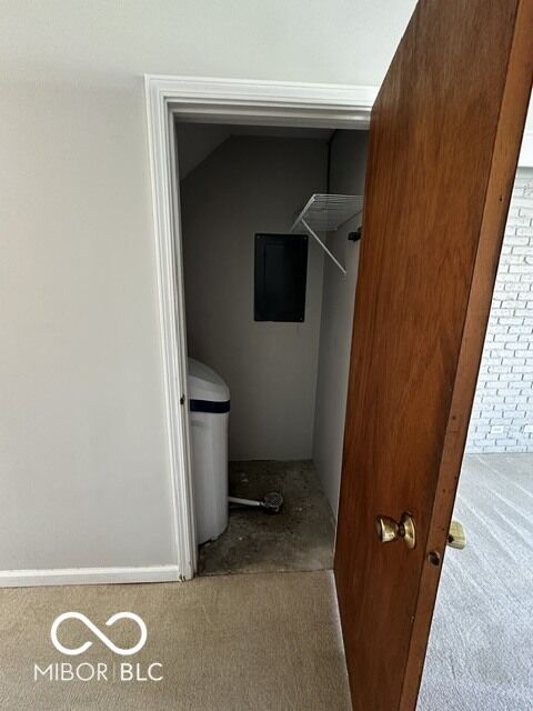 Property Photo:  1618 Plymouth Drive  IN 47362 