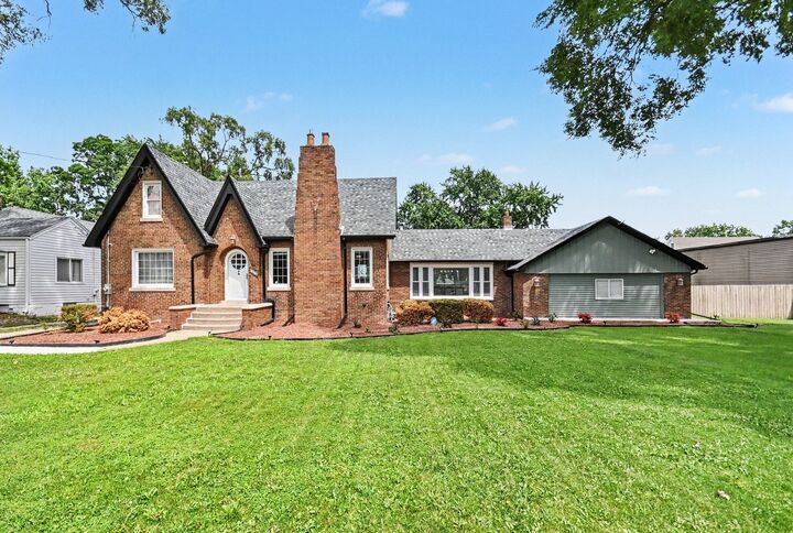 Property Photo:  15257 State Street  IL 60473 