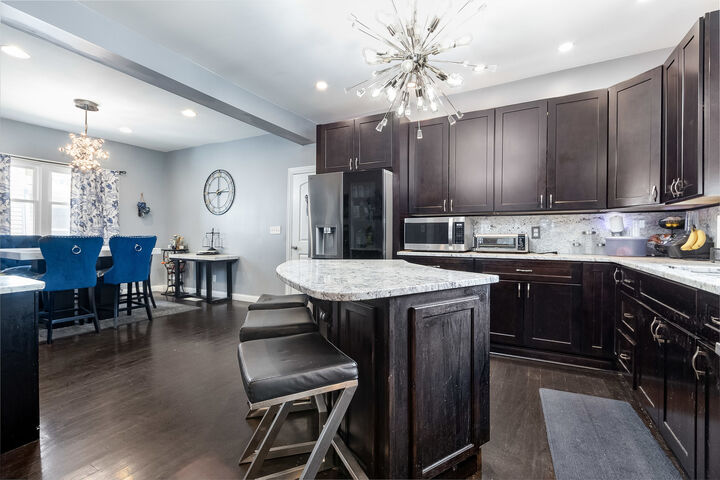 Property Photo:  2831 S Austin Boulevard  IL 60804 