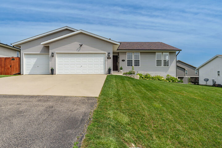 Property Photo: 853 Goosedown Drive IL 61073