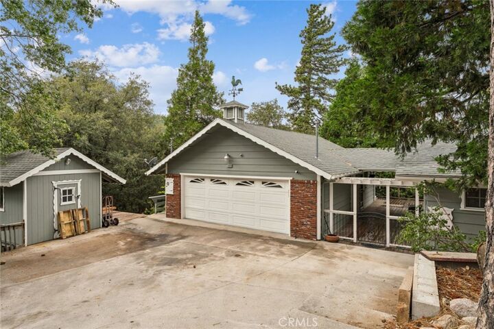Property Photo: 24899 Basel CA 92325