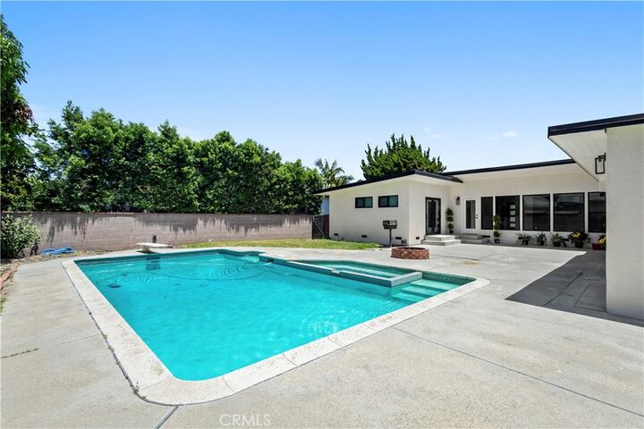 Property Photo:  9519 La Reina  CA 90240 