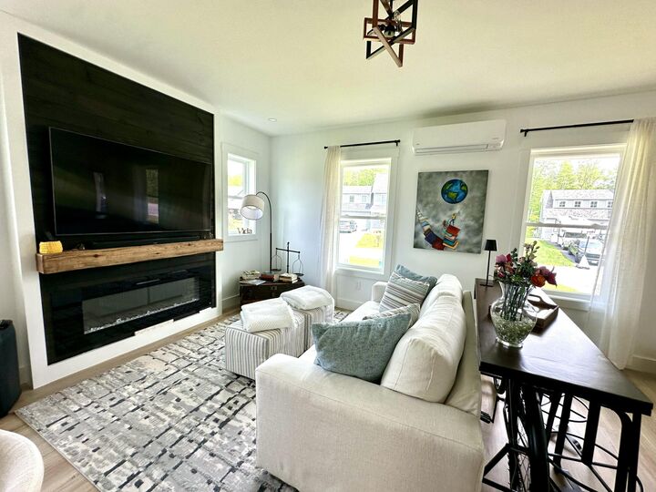 Property Photo:  1 Beacon Drive  ME 04011 