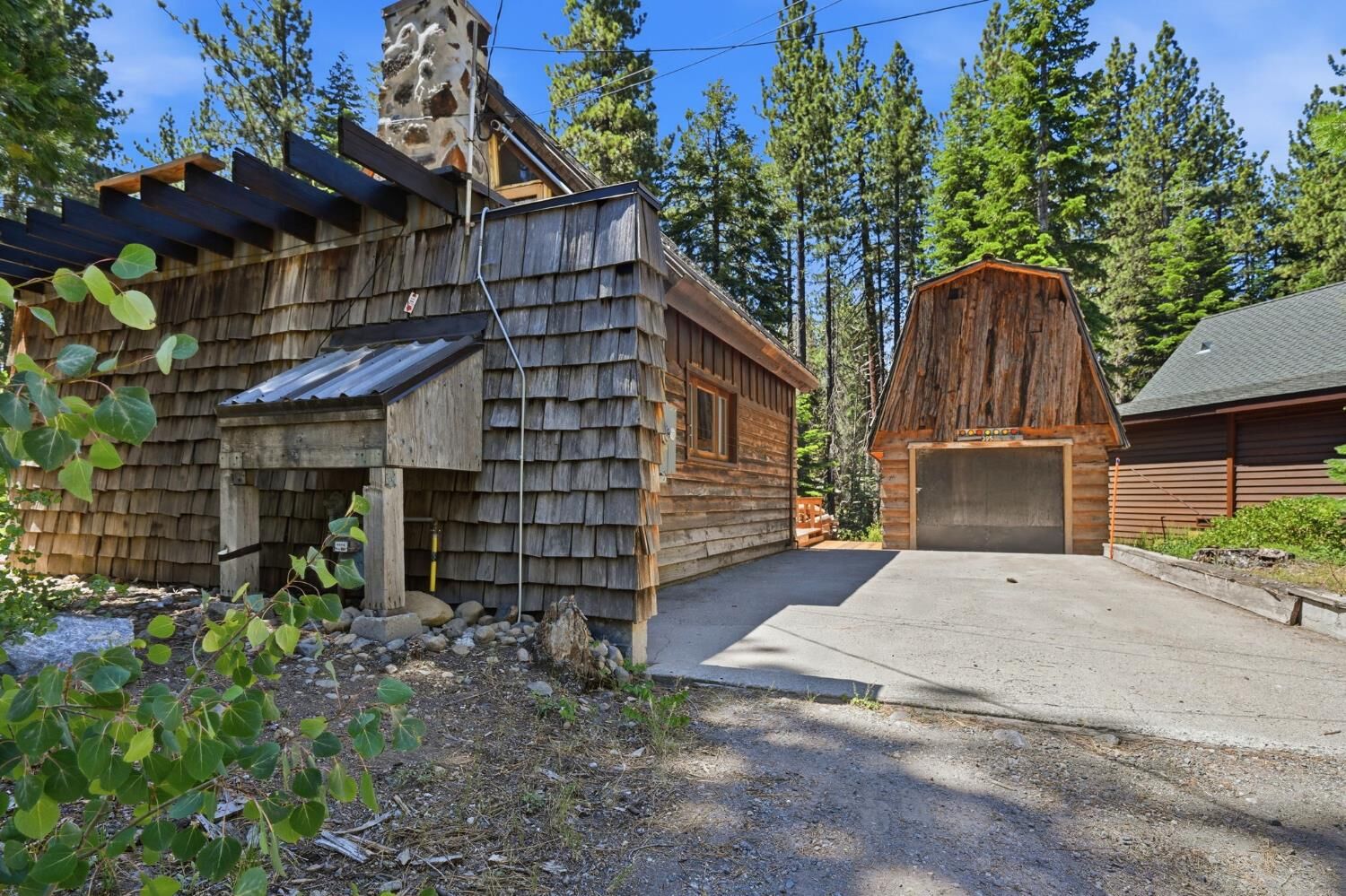 Property Photo: 395 Tamarack Lane CA 96145