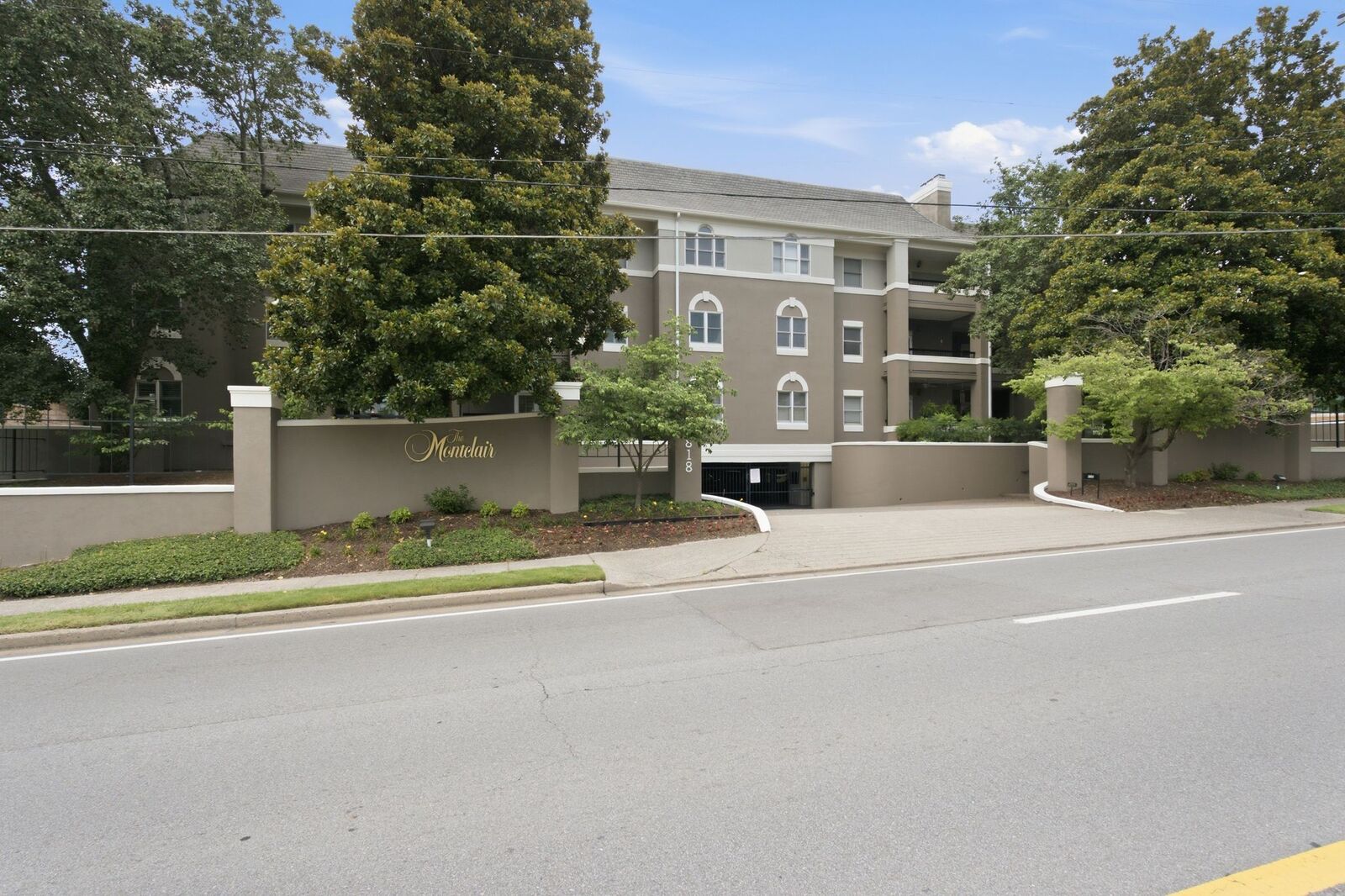 Property Photo:  3818 West End Ave 114  TN 37205 