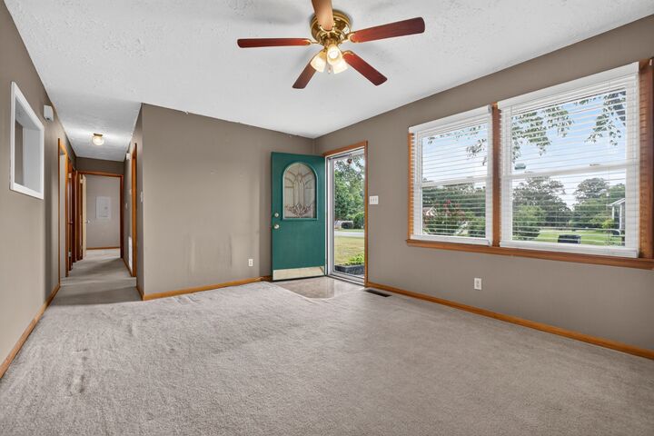 Property Photo: 1201 Earl Ave TN 37166