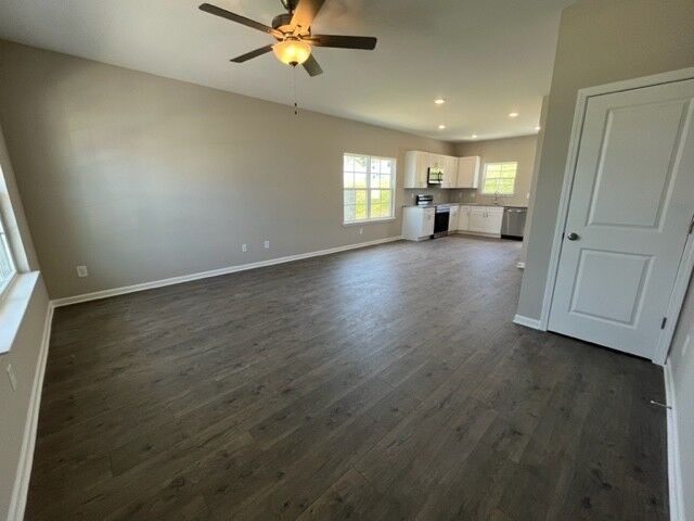 Property Photo:  224 Tara Ct  TN 38401 