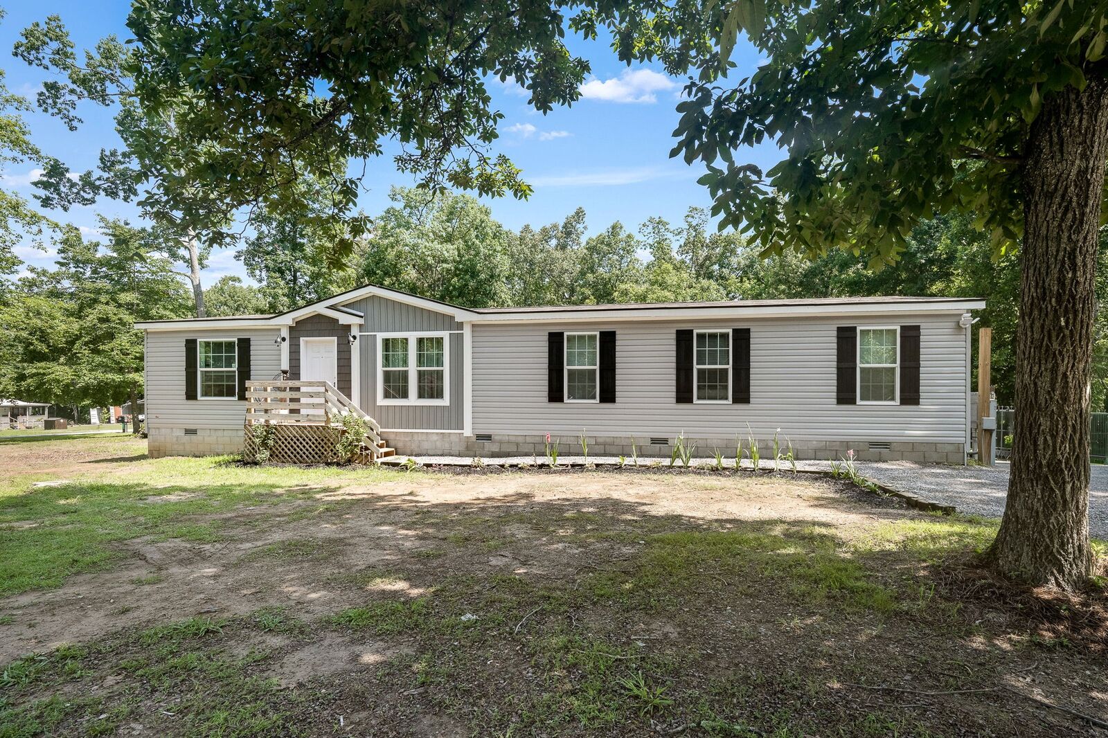 Property Photo:  90 Shady Ln  TN 37018 