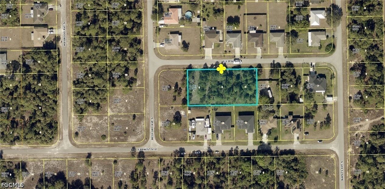 Property Photo: 1242 Ellipse Street E FL 33974