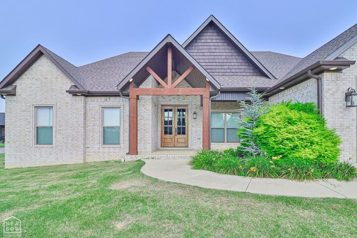 Property Photo: 1501 S 30th Street AR 72450