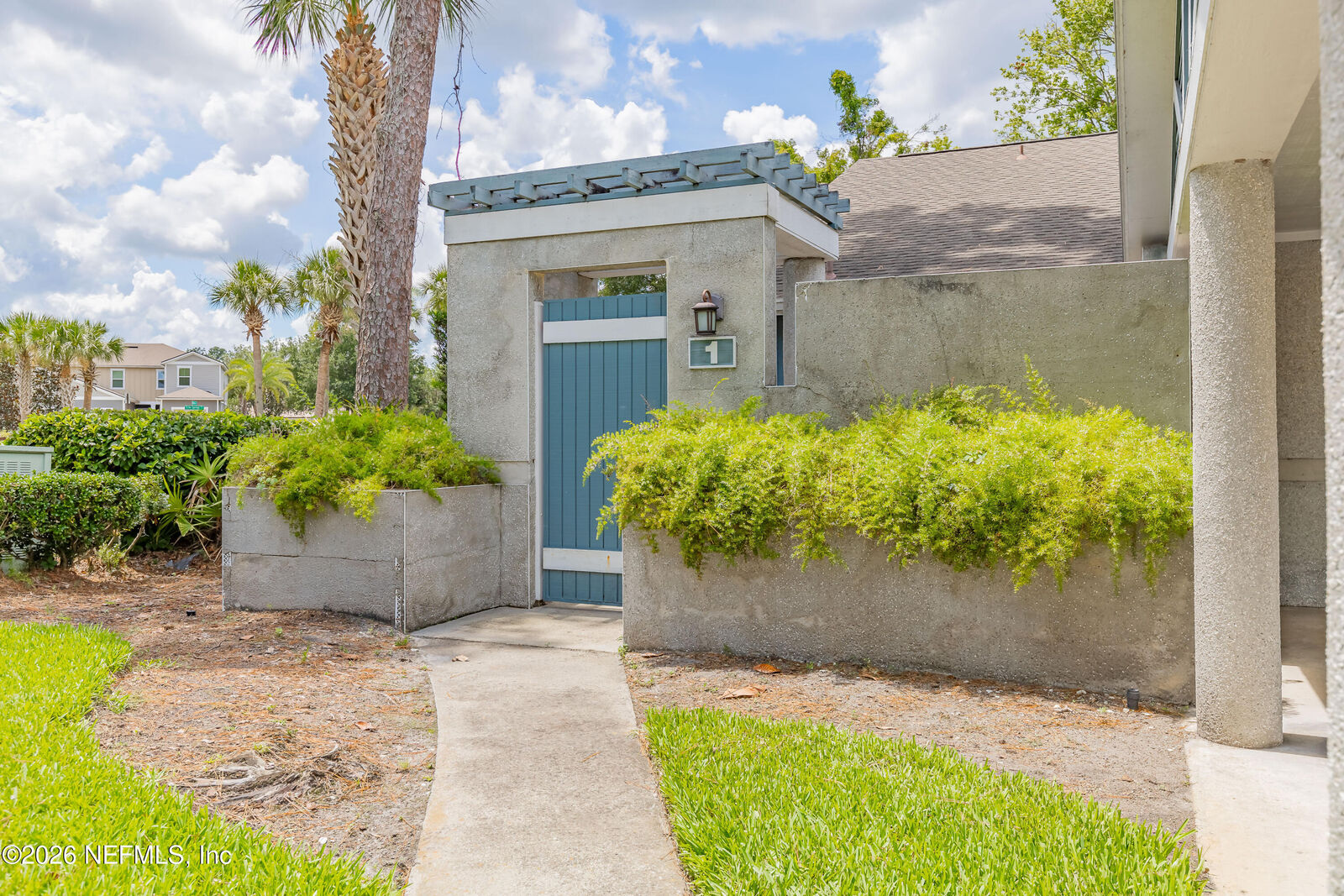 Property Photo:  8118 Baymeadows Circle 1  FL 32256 