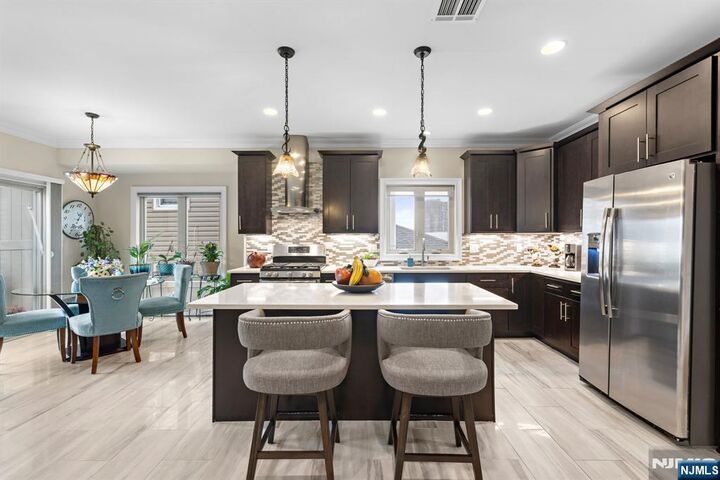 Property Photo:  440 Morningside Avenue B  NJ 07022 