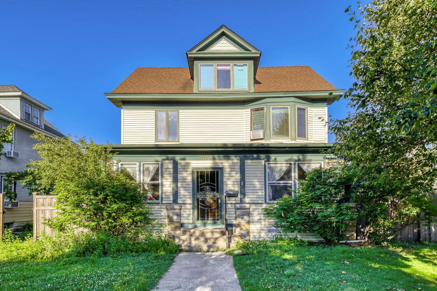 Property Photo: 3645 Portland Avenue MN 55407