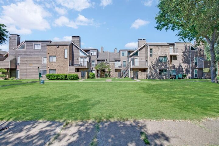 Property Photo:  9829 Walnut Street 306  TX 75243 