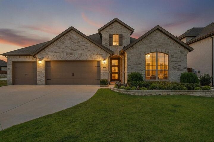 Property Photo:  4406 Timberdrift Street  TX 76065 