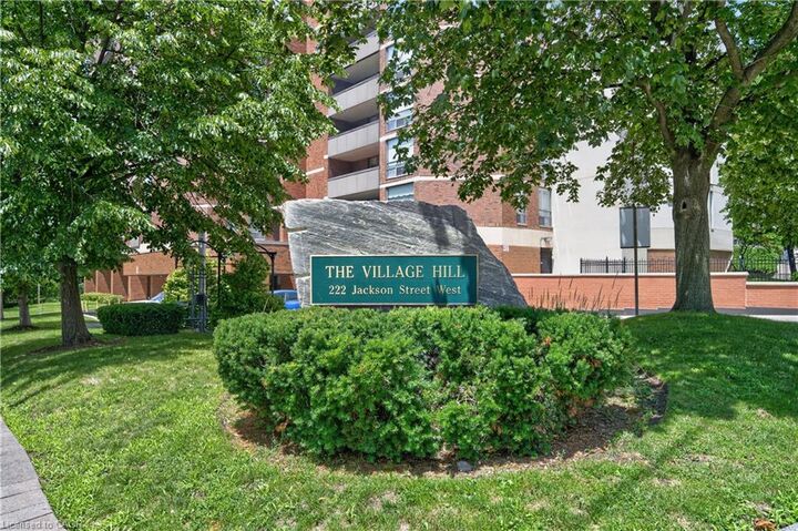 222 Jackson Street W 1405 — photo 1