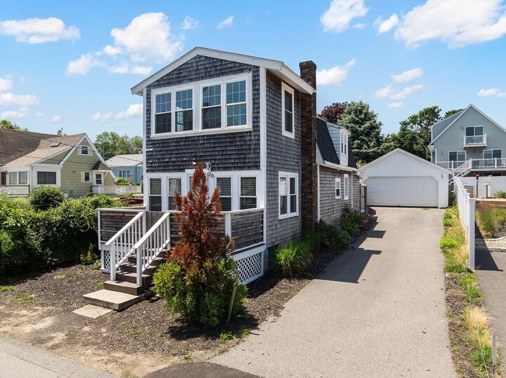 Property Photo:  29 Aquidneck Ave  RI 02871 