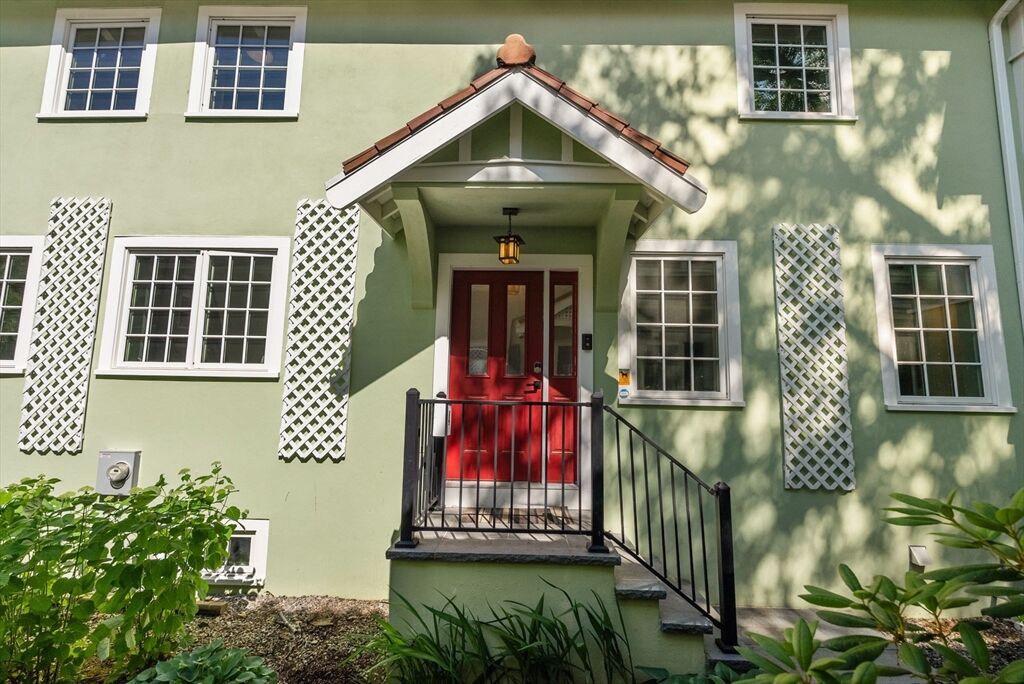 Property Photo: 1 Gracewood Park 1 MA 02138