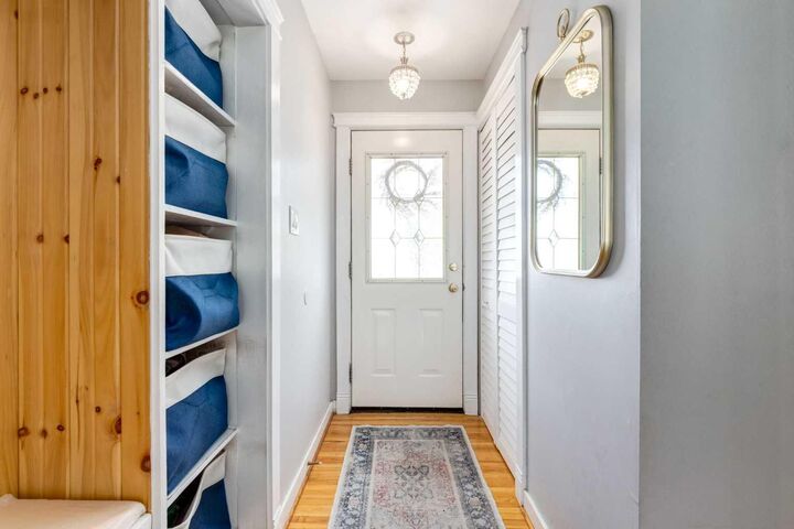 Property Photo:  23 Heston Street NW  AB T2K 2C3 