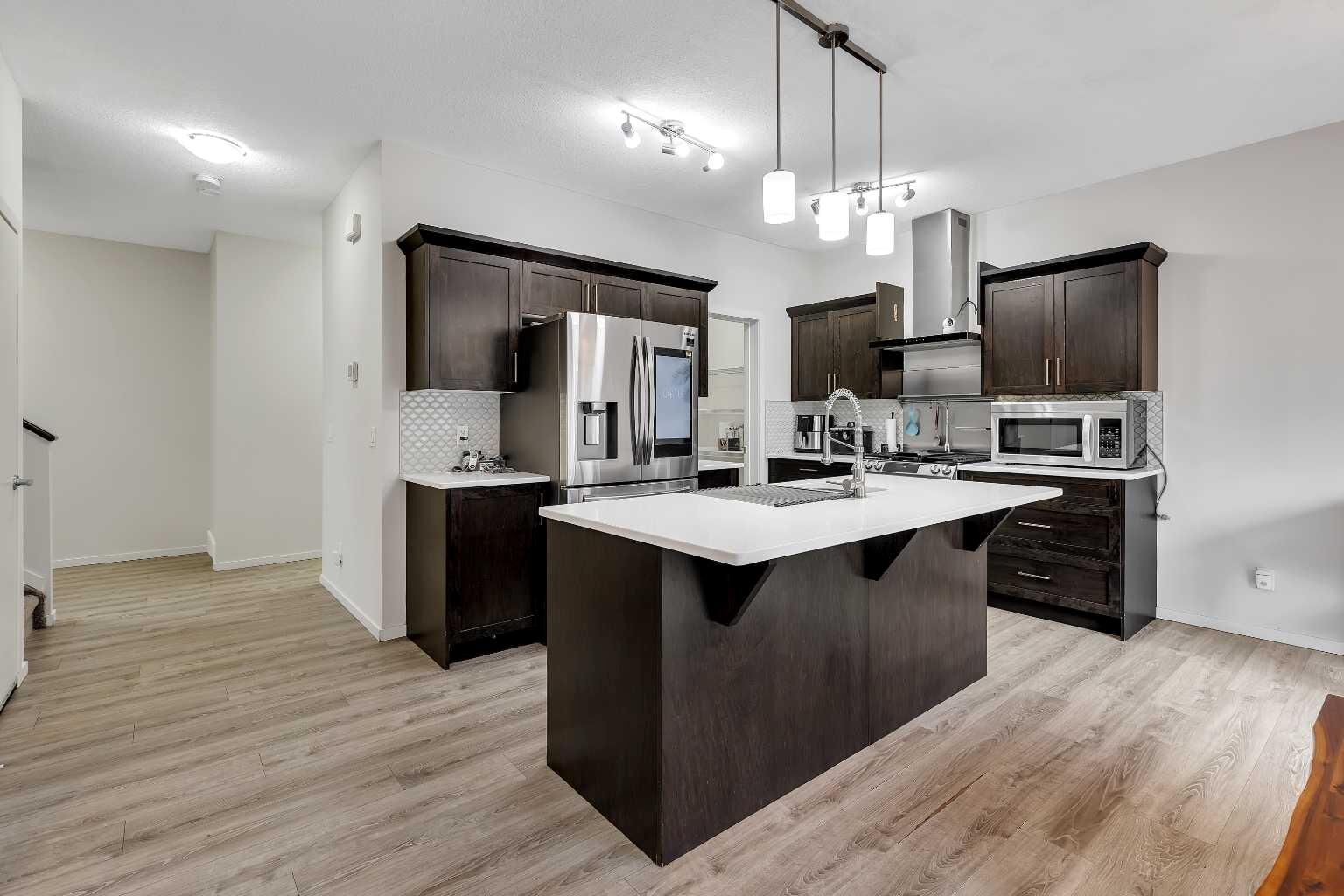 Property Photo: 262 Hillcrest Heights SW AB T4B 3Z2