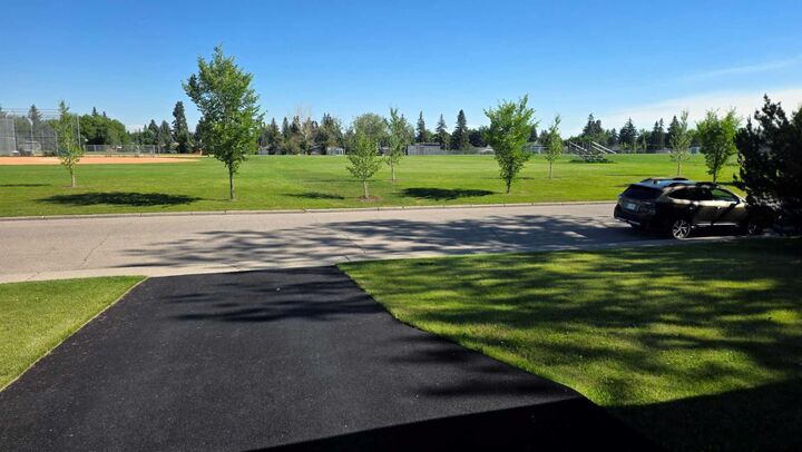 Property Photo: 4907 10 Avenue SW AB T3C 0M3