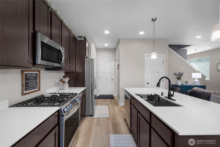 Property Photo:  9011  Viola Street SE  WA 98501 