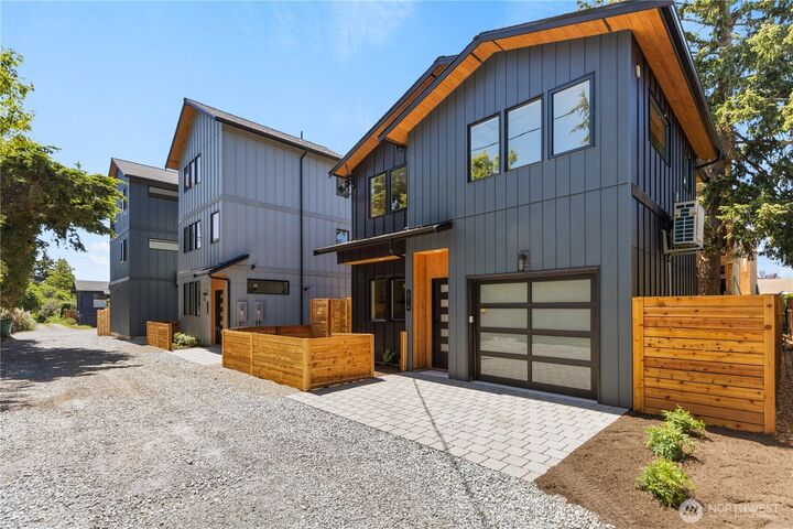 Property Photo:  514 N 92nd Street  WA 98103 