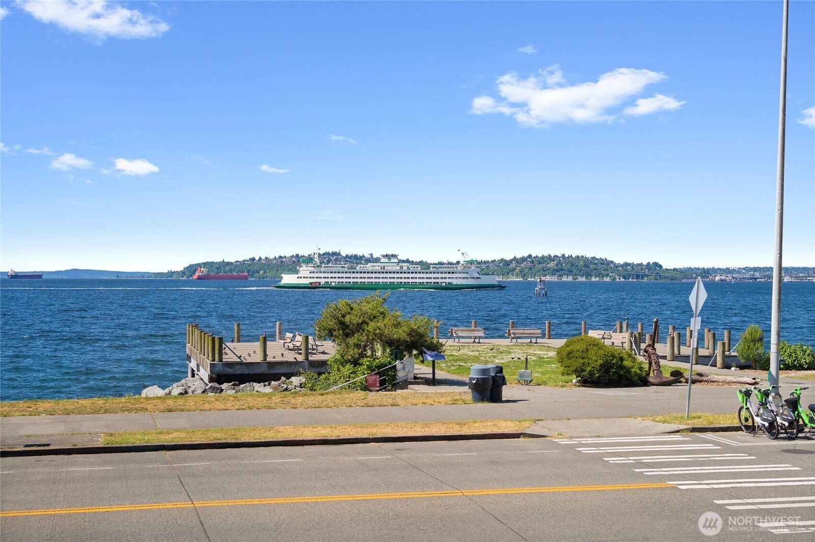Property Photo: 1156 Alki Avenue SW 104 WA 98116