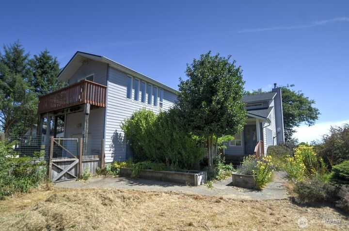 Property Photo: 180 Sunrise Avenue SE WA 98569