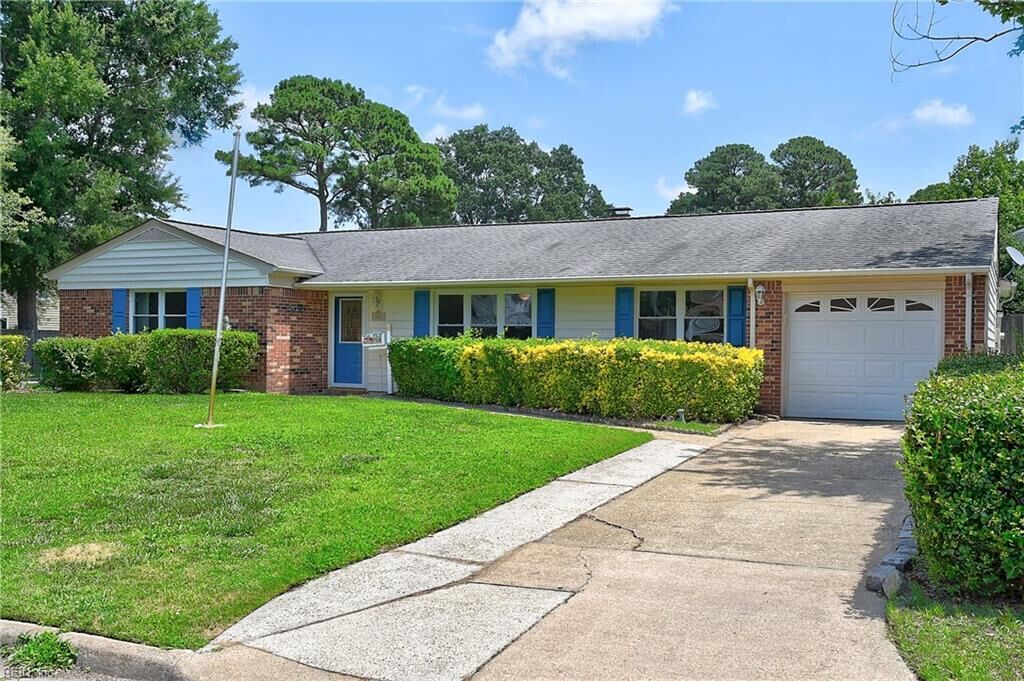 Property Photo:  600 Sandy Springs Ln  VA 23452 