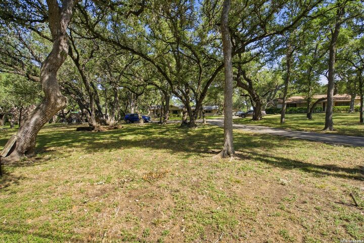 Property Photo:  1112 Fawn Dr  TX 78154 