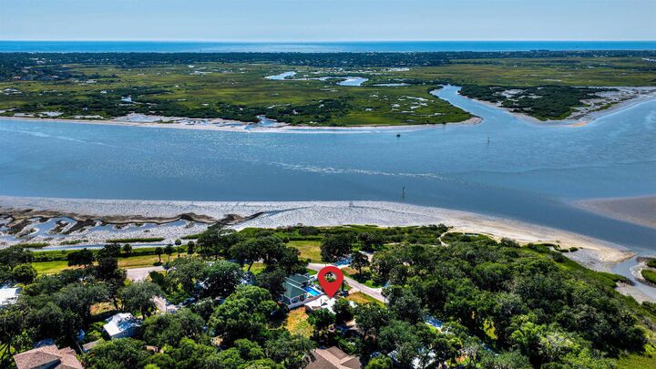 Property Photo:  3510 Shore Dr  FL 32086 
