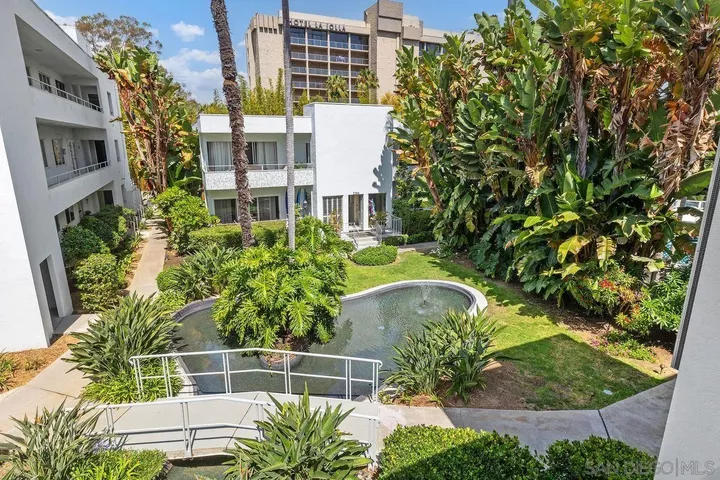 Property Photo:  2368 Torrey Pines Road 63  CA 92037 
