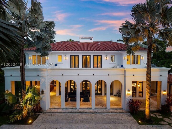 Property Photo:  6201 Chapman Field Dr  FL 33156 