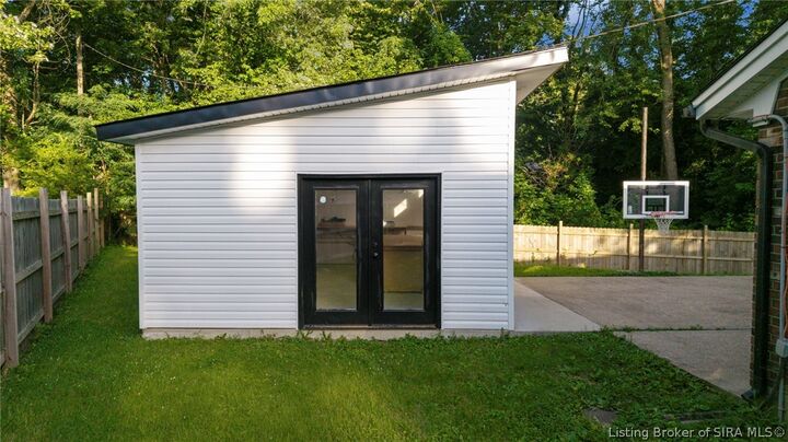 Property Photo:  568 Spicewood Place  IN 47129 