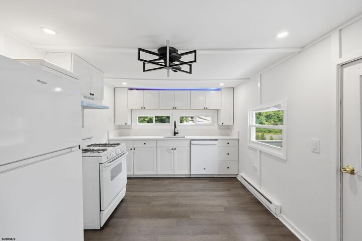 Property Photo: 204 Elmwood Ave NJ 08234
