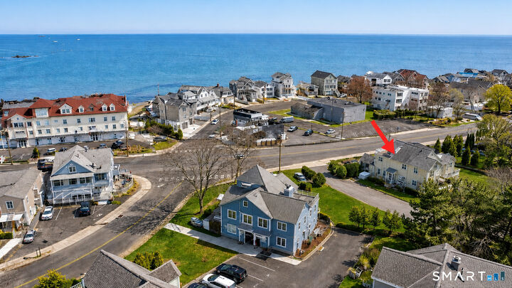 Property Photo:  1 Edgefield Avenue  CT 06460 