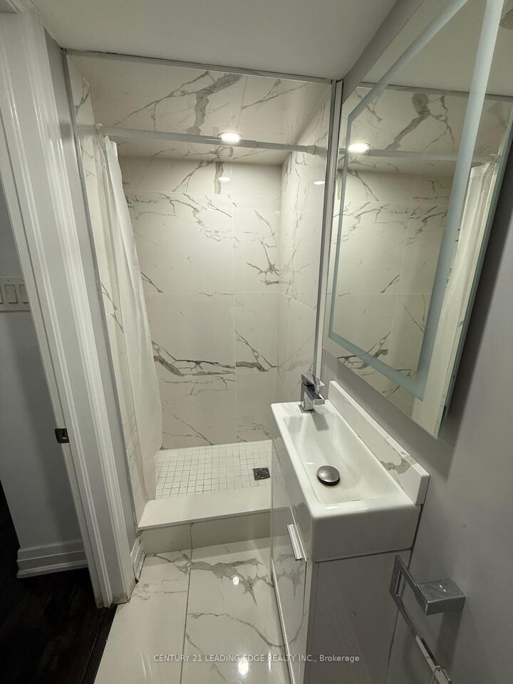 Property Photo:  54 Moneypenny Place  ON L4J 0L1 