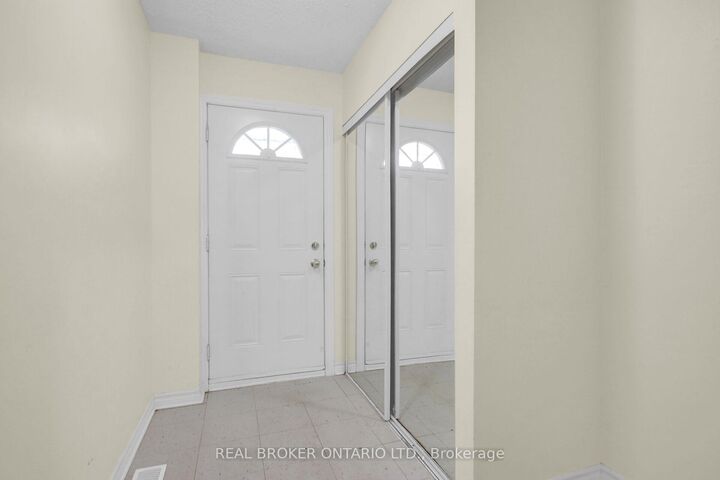 Property Photo:  2669 Southvale Crescent 41  ON K1B 4V2 