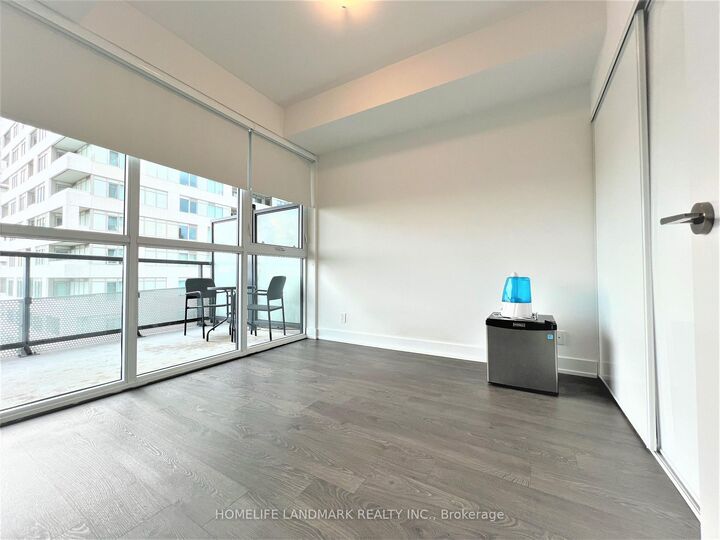 Property Photo:  11 Lillian Street 1105  ON M4S 0C3 