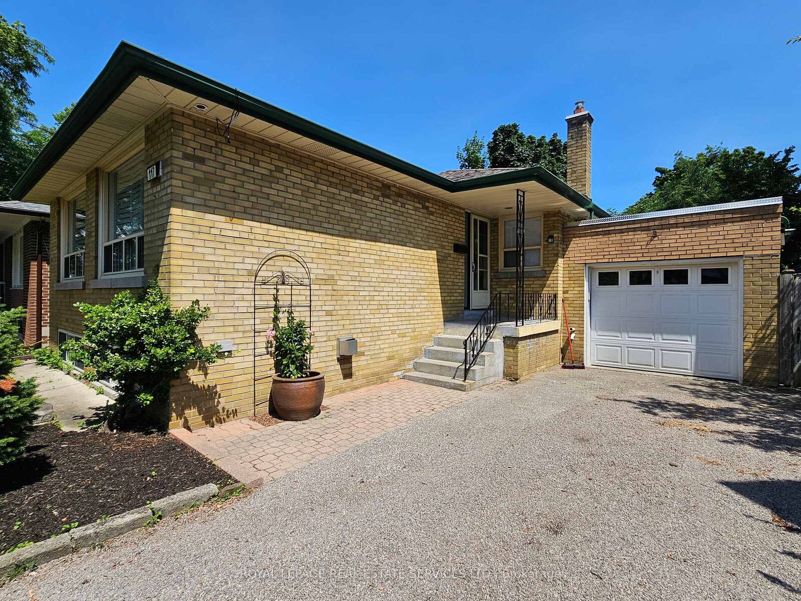 Property Photo: 117 Westrose Avenue ON M8X 2A5