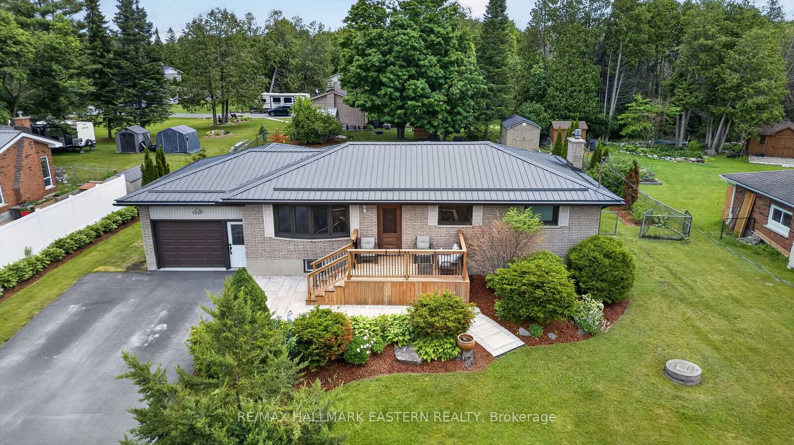 Property Photo: 803 Derby Drive ON K0L 1T0