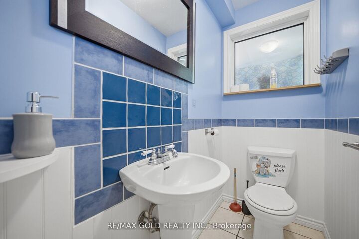 Property Photo: 784 Douglas Street ON L1H 5C9