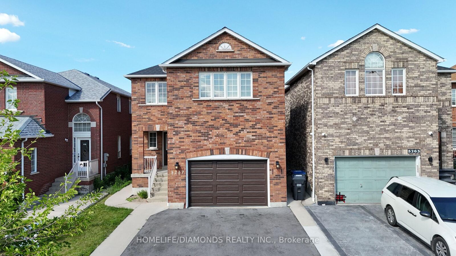 Property Photo:  5267 Brookwood Court  ON L5V 2N8 