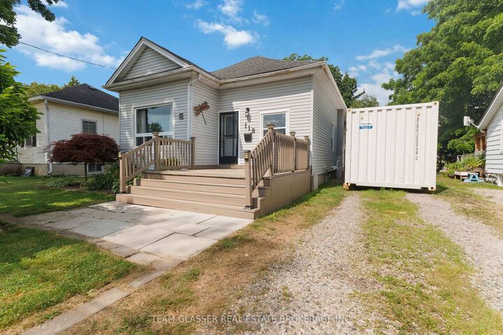 118 Inkerman Street — photo 1