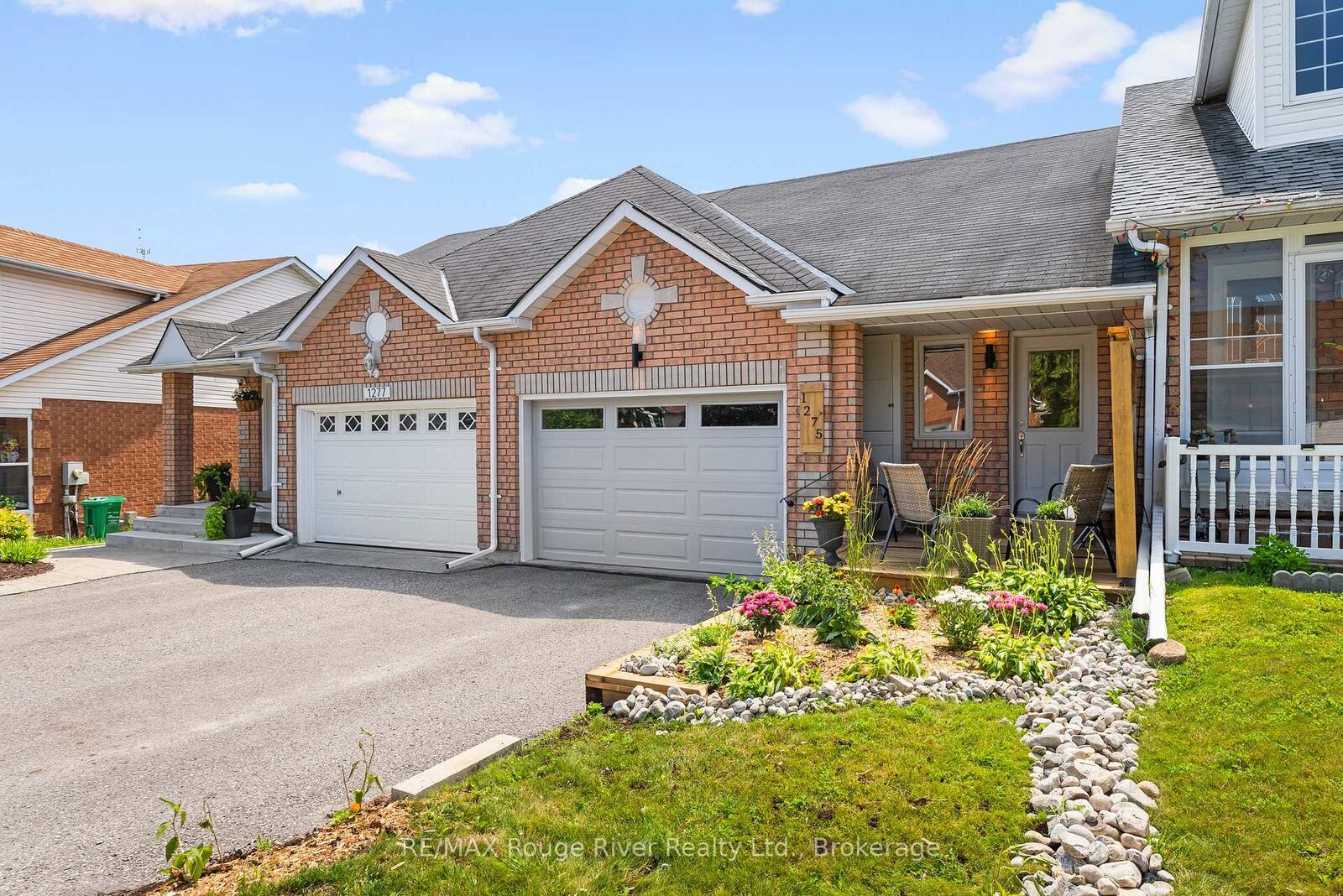 Property Photo: 1275 Eagle Crescent ON K9K 2K6