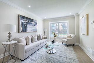 Property Photo: 3065 Lenester Drive 46 ON L5C 2B8