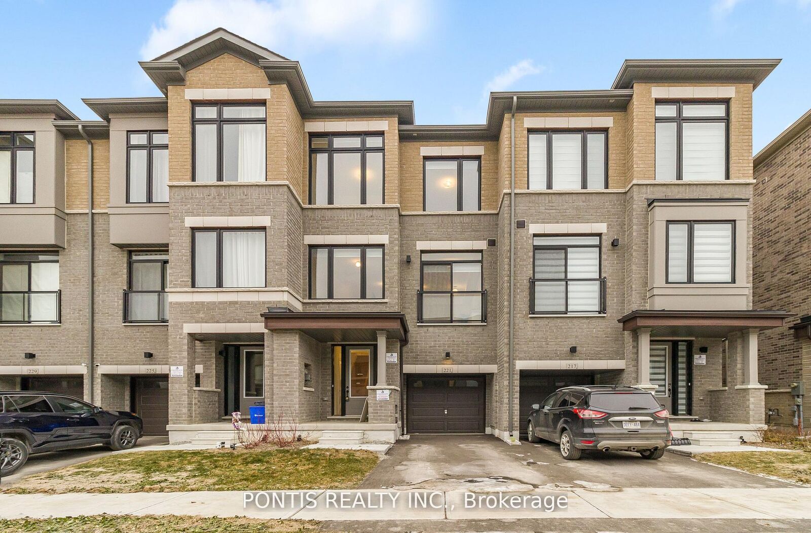 Property Photo: 221 Tennant Circle ON L4H 5L4