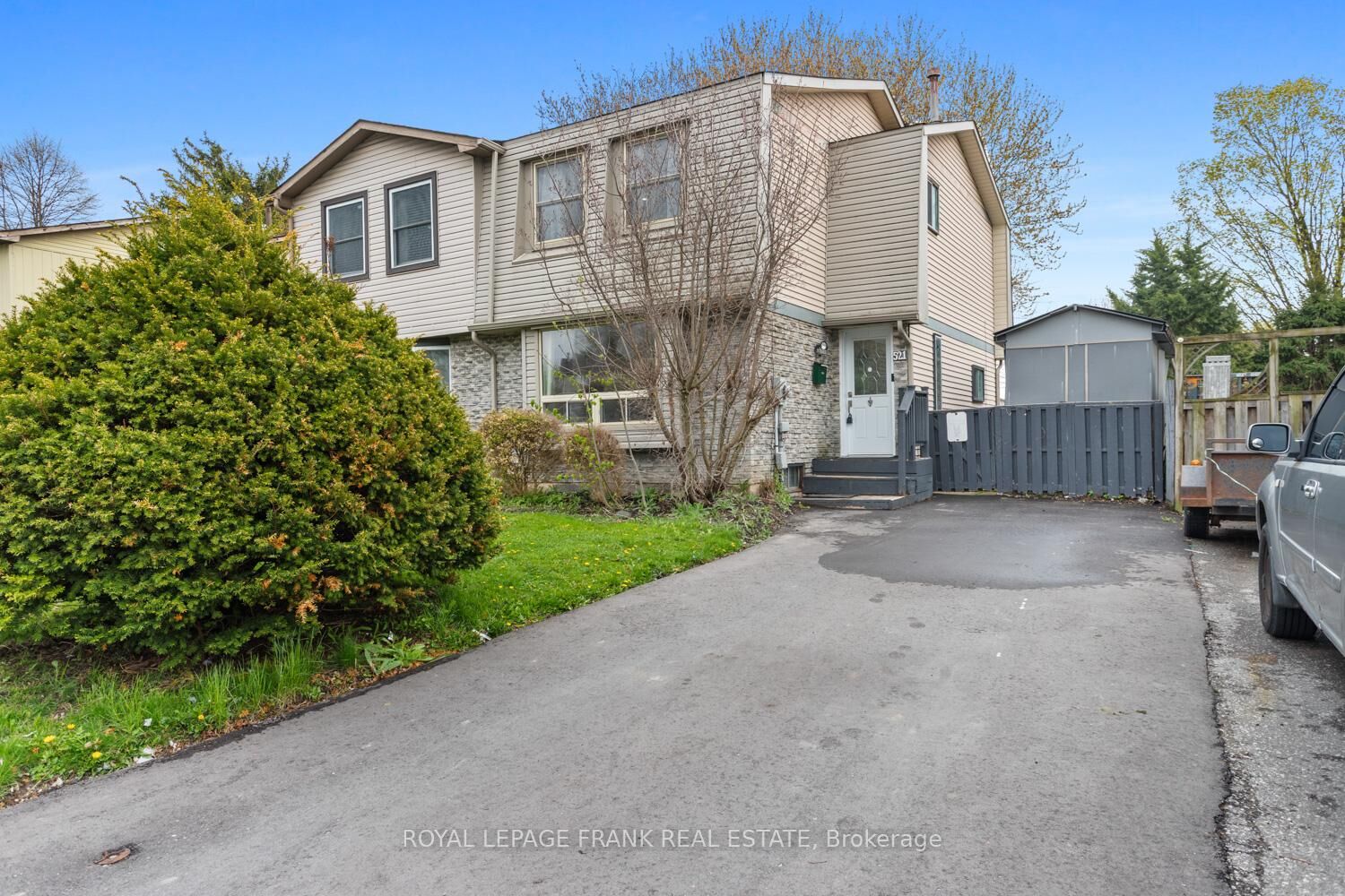 Property Photo: 521 Gaylord Drive ON L1K 1L4