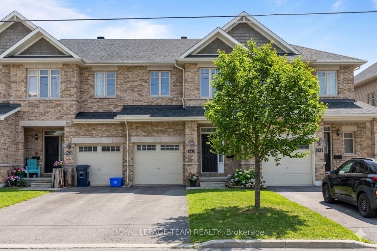 Property Photo:  943 Klondike Road  ON K2W 0E3 